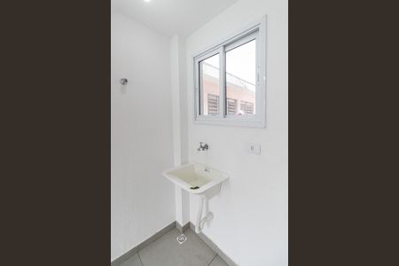 Sala/Cozinha/Área de Serviço  de apartamento para alugar com 2 quartos, 55m² em Vila Sao Geraldo, São Paulo