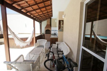 Apartamento à venda com 300m², 4 quartos e 2 vagasChurrasqueira