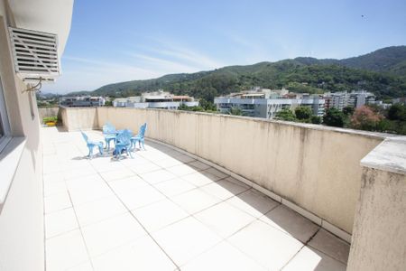 Apartamento à venda com 300m², 4 quartos e 2 vagasTerraço