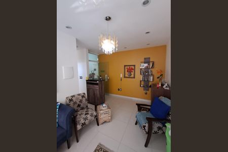 Casa à venda com 7 quartos, 357m² em Jardim Guanabara, Rio de Janeiro