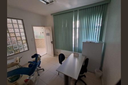 Casa à venda com 7 quartos, 357m² em Jardim Guanabara, Rio de Janeiro