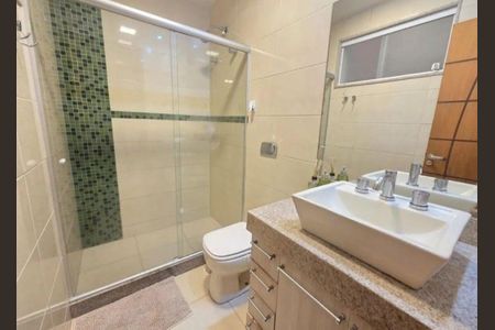 Casa à venda com 6 quartos, 400m² em Jardim Guanabara, Rio de Janeiro