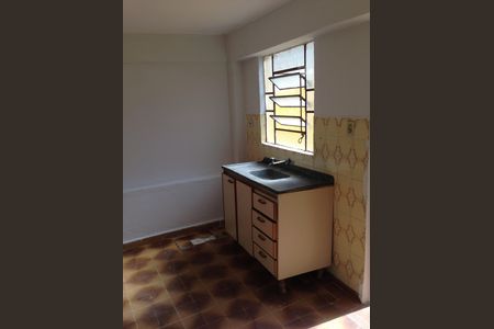 Casa à venda com 6 quartos, 288m² em Vila Amélia, São Paulo