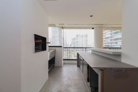 Apartamento à venda com 215m², 3 quartos e 4 vagasVaranda da Sala