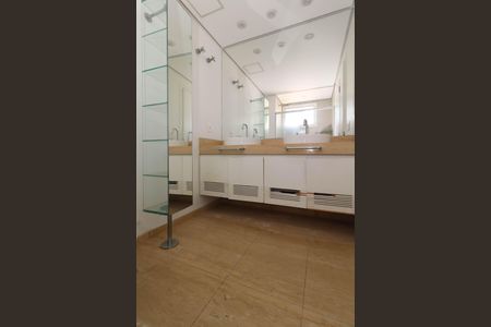 Apartamento à venda com 215m², 3 quartos e 4 vagasBanheiro da Suíte