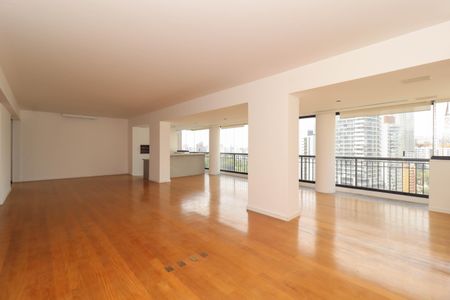 Apartamento à venda com 215m², 3 quartos e 4 vagasSala