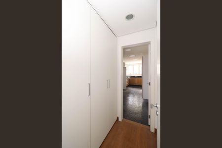 Apartamento à venda com 215m², 3 quartos e 4 vagasDespensa