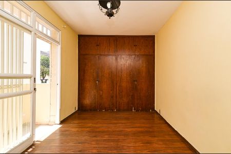 Apartamento para alugar com 143m², 3 quartos e 2 vagas Apartamento para alugar com 143m², 3 quartos e 2 vagasSuíte