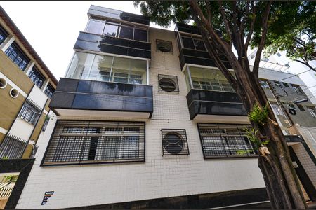 Apartamento para alugar com 143m², 3 quartos e 2 vagas Apartamento para alugar com 143m², 3 quartos e 2 vagasFachada