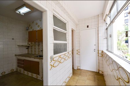 Apartamento para alugar com 143m², 3 quartos e 2 vagas Apartamento para alugar com 143m², 3 quartos e 2 vagasÁrea de Serviço