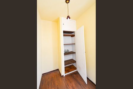 Apartamento para alugar com 143m², 3 quartos e 2 vagas Apartamento para alugar com 143m², 3 quartos e 2 vagasQuarto de Serviço