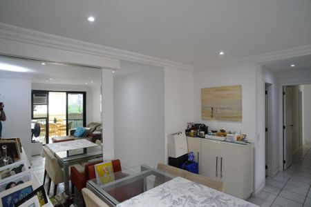 Sala de apartamento à venda com 2 quartos, 96m² em Barra da Tijuca, Rio de Janeiro
