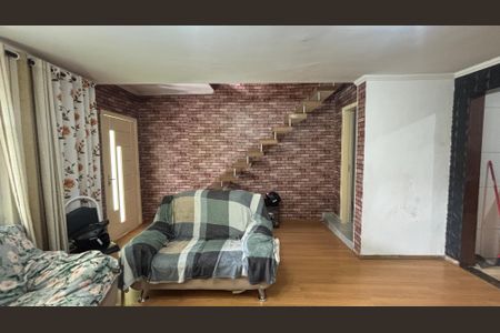 Casa à venda com 102m², 3 quartos e 1 vaga Casa à venda com 102m², 3 quartos e 1 vagaSala