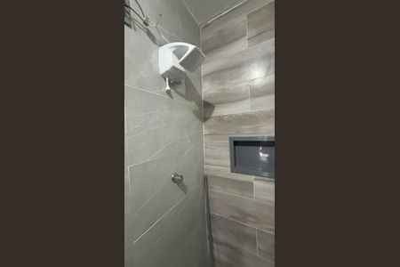 Casa à venda com 102m², 3 quartos e 1 vaga Casa à venda com 102m², 3 quartos e 1 vagaBanheiro