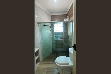 Casa à venda com 102m², 3 quartos e 1 vaga Casa à venda com 102m², 3 quartos e 1 vagaBanheiro 2