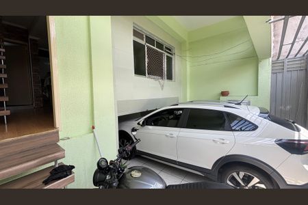 Casa à venda com 102m², 3 quartos e 1 vaga Casa à venda com 102m², 3 quartos e 1 vagaGaragem