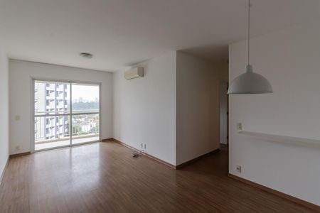 Sala de apartamento para alugar com 2 quartos, 73m² em Indianópolis, São Paulo