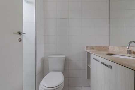 Apartamento para alugar com 73m², 2 quartos e 2 vagas Apartamento para alugar com 73m², 2 quartos e 2 vagasBanheiro da Suíte