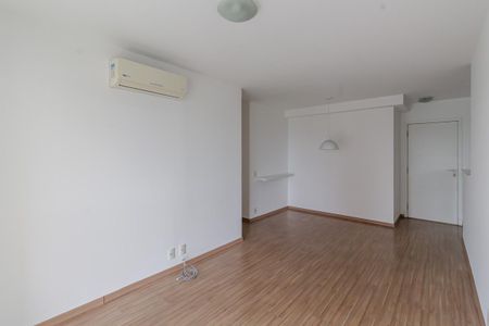 Sala de apartamento para alugar com 2 quartos, 73m² em Indianópolis, São Paulo