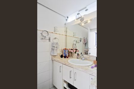 Banheiro da Suíte de apartamento à venda com 2 quartos, 90m² em Vila Diva, São Paulo