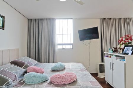 Suíte de apartamento à venda com 2 quartos, 90m² em Vila Diva, São Paulo