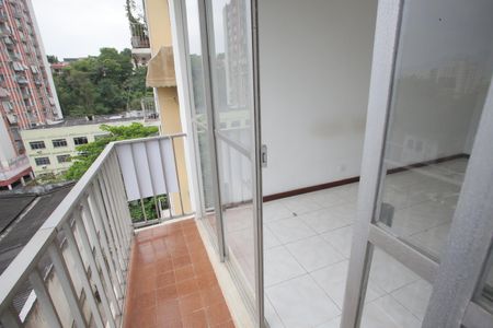 Apartamento à venda com 97m², 3 quartos e 1 vagaVaranda do Quarto Suíte
