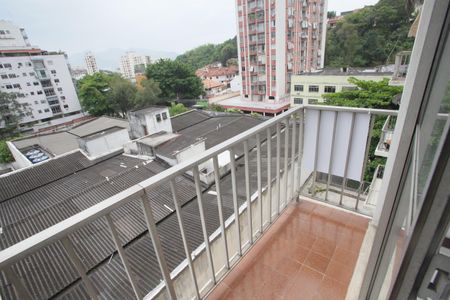 Apartamento à venda com 97m², 3 quartos e 1 vagaVaranda do Quarto Suíte