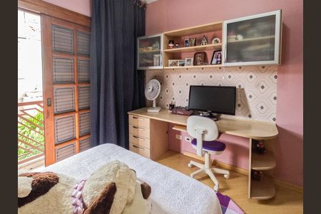 Casa à venda com 3 quartos, 240m² em Parque Sao Luis, São Paulo