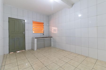 Cozinha de casa para alugar com 1 quarto, 40m² em Vila Liviero, São Paulo