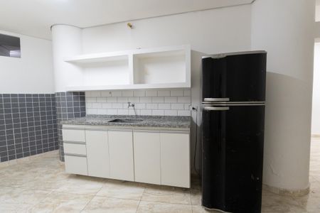 Studio para alugar com 35m², 1 quarto e sem vaga Studio para alugar com 35m², 1 quarto e sem vagaSala/Cozinha