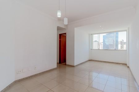 Sala de apartamento para alugar com 3 quartos, 66m² em Colégio Batista, Belo Horizonte