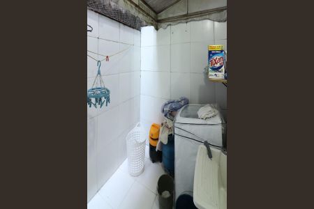 Casa de condomínio à venda com 70m², 2 quartos e 1 vagaÁrea de Serviço
