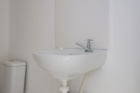 Apartamento para alugar com 32m², 2 quartos e sem vaga Apartamento para alugar com 32m², 2 quartos e sem vagaBanheiro