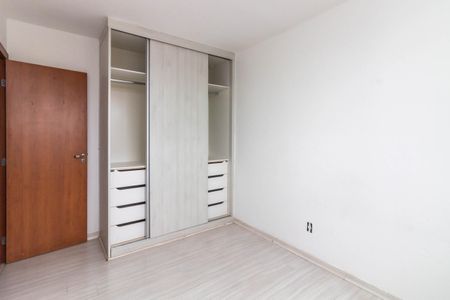 Apartamento à venda com 150m², 4 quartos e 2 vagas Apartamento à venda com 150m², 4 quartos e 2 vagasSuíte
