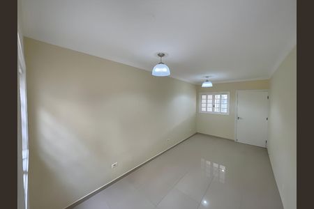 Casa para alugar com 3 quartos, 260m² em Vila Cordeiro, São Paulo