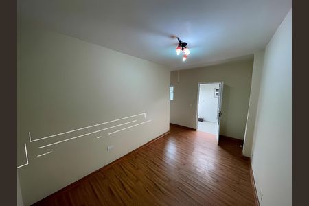 Casa para alugar com 3 quartos, 260m² em Vila Cordeiro, São Paulo