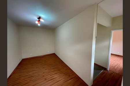 Casa para alugar com 3 quartos, 260m² em Vila Cordeiro, São Paulo