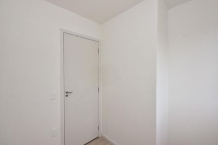 Quarto 1 de apartamento para alugar com 2 quartos, 32m² em Vila Plana, São Paulo
