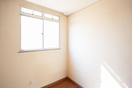 Apartamento à venda com 44m², 2 quartos e 1 vagaQuarto 2