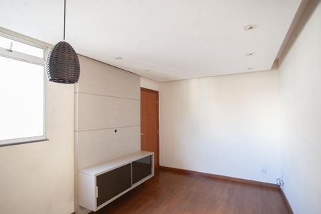 Sala de apartamento à venda com 2 quartos, 44m² em São João Batista, Belo Horizonte