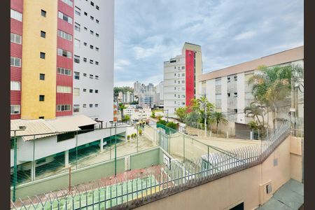 Apartamento para alugar com 110m², 3 quartos e 1 vagaVista