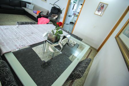 Apartamento à venda com 120m², 3 quartos e 3 vagas Apartamento à venda com 120m², 3 quartos e 3 vagasSala