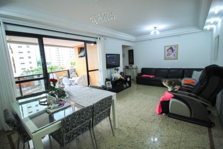 Sala de apartamento à venda com 3 quartos, 120m² em Vila Regente Feijó, São Paulo
