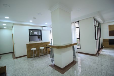 Apartamento à venda com 120m², 3 quartos e 3 vagas Apartamento à venda com 120m², 3 quartos e 3 vagasÁrea comum