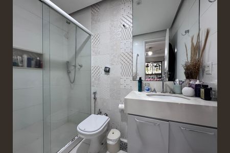 Apartamento à venda com 130m², 3 quartos e 3 vagasSuíte - Banheiro