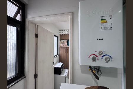 Apartamento à venda com 130m², 3 quartos e 3 vagasCozinha e Área de Serviço