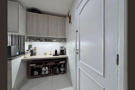 Apartamento à venda com 130m², 3 quartos e 3 vagasCozinha e Área de Serviço