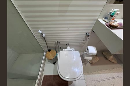 Apartamento à venda com 130m², 3 quartos e 3 vagasBanheiro Social
