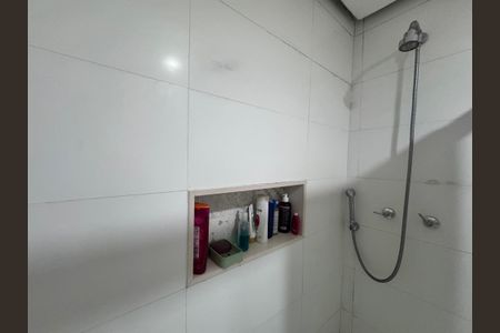 Apartamento à venda com 130m², 3 quartos e 3 vagasSuíte - Banheiro