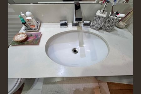 Apartamento à venda com 130m², 3 quartos e 3 vagasBanheiro Social